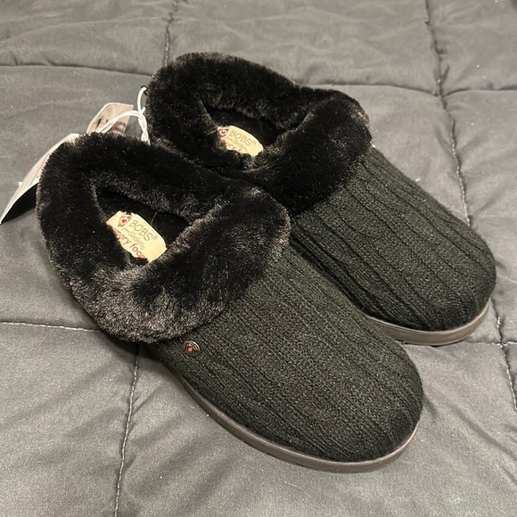 BOBS from Skechers Shoes Bobs Memory Foam Slippers Poshmark